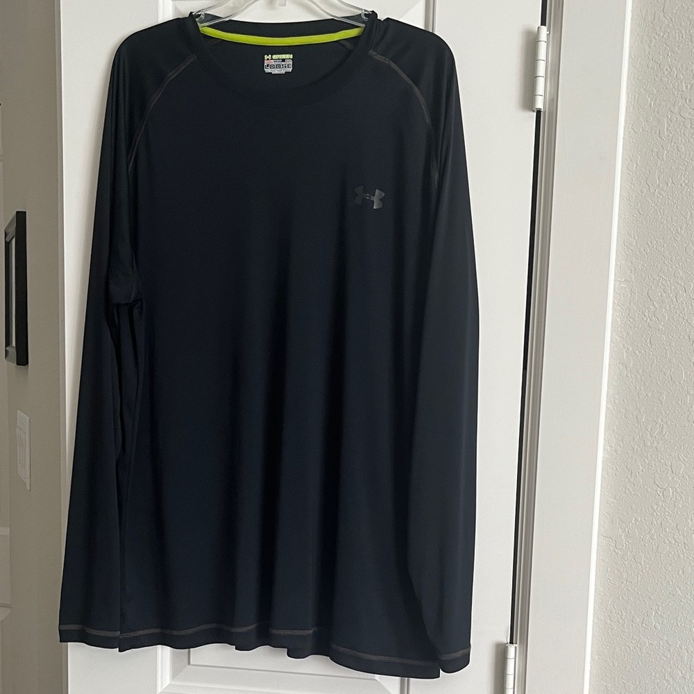 Under Armour Men's Black Long Sleeve Tee